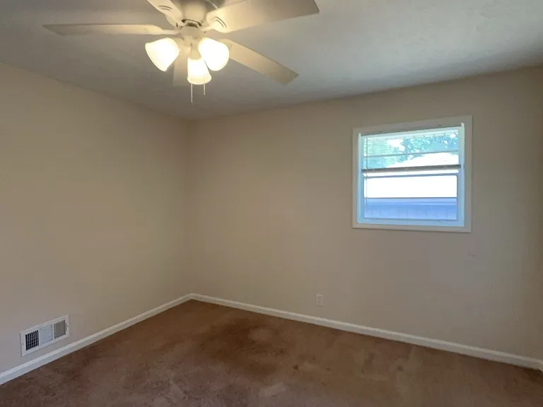 1430 High Meadow Dr — Photo 8