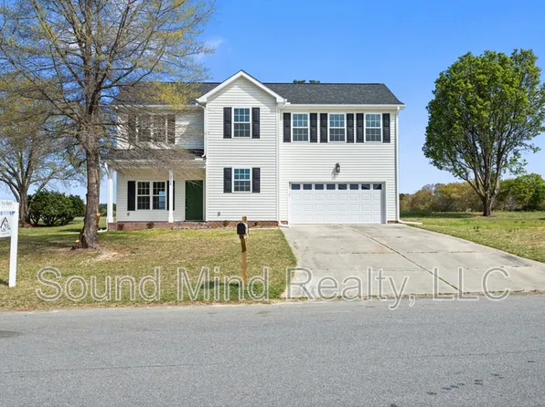 204 Landmark Dr, Angier, NC 27501