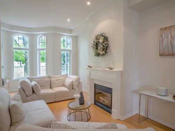 73 Walkerville Rd, Markham, ON L6B 1B6