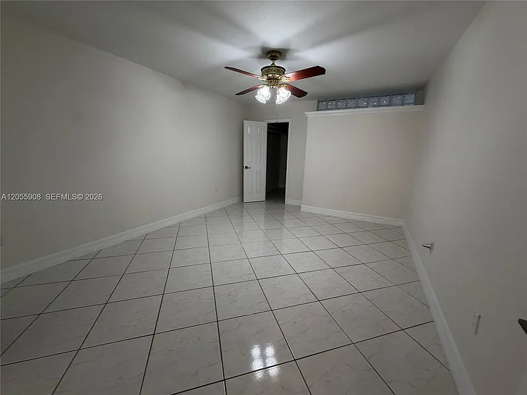 6932 Crown Gate Dr — Photo 7