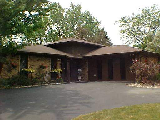 1st image of 4933 Mission Dr