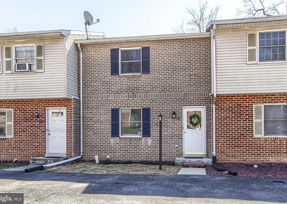 1st image of 72 Ashford Dr