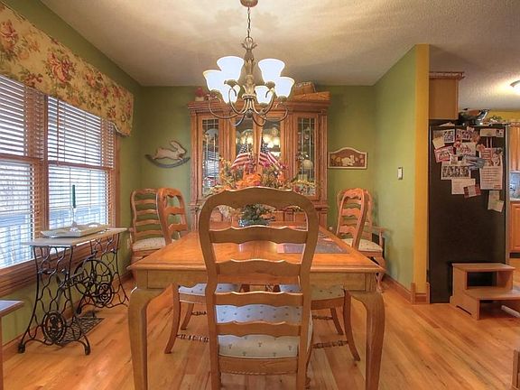 4th image of 219 Park Estate Ln