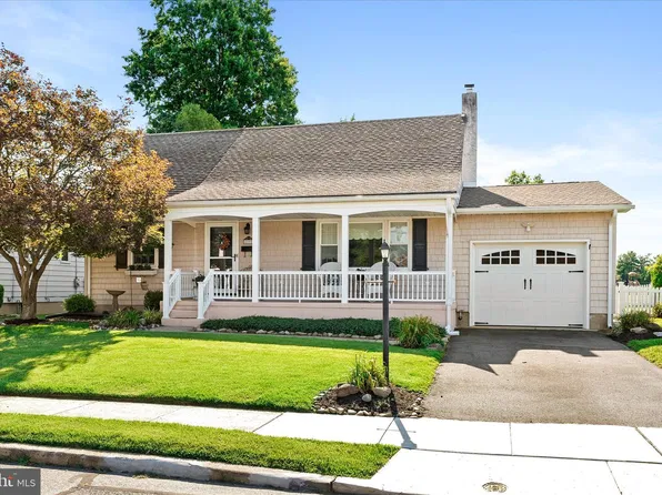 29 Mario Dr, Hamilton, NJ 08690