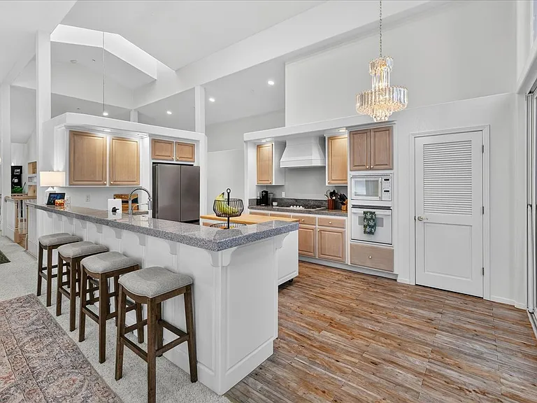 1264 Hidden Woods Dr — Photo 9