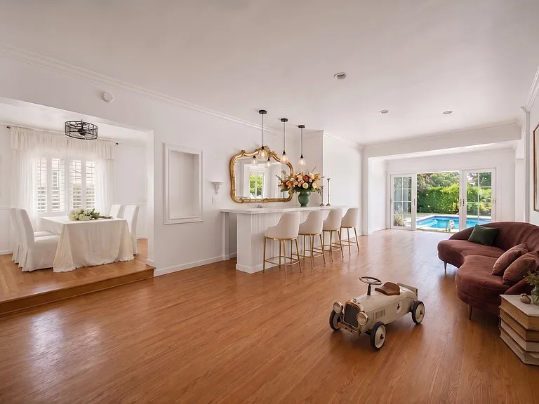 4309 Gentry Ave — Photo 10
