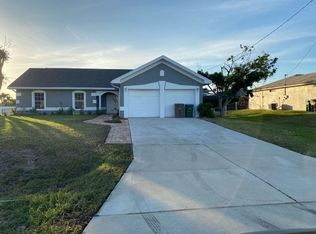 2912 SW 16th Pl, Cape Coral, FL 33914