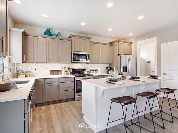 13781 SE 183rd St, Renton, WA 98058