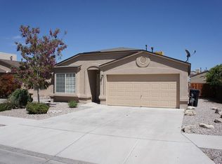 508 Whispering St SW, Albuquerque, NM 87121