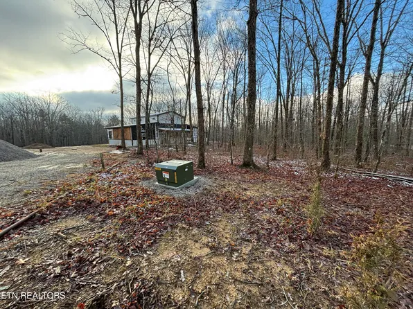 82 Lou Rd, Pikeville, TN 37367