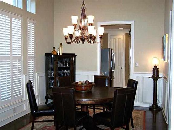 4th image of 7785 Deerchase Dr
