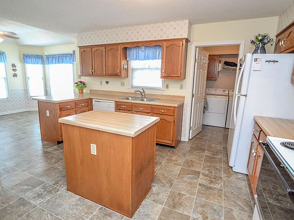 3rd image of 4260 Winding Hollow Way