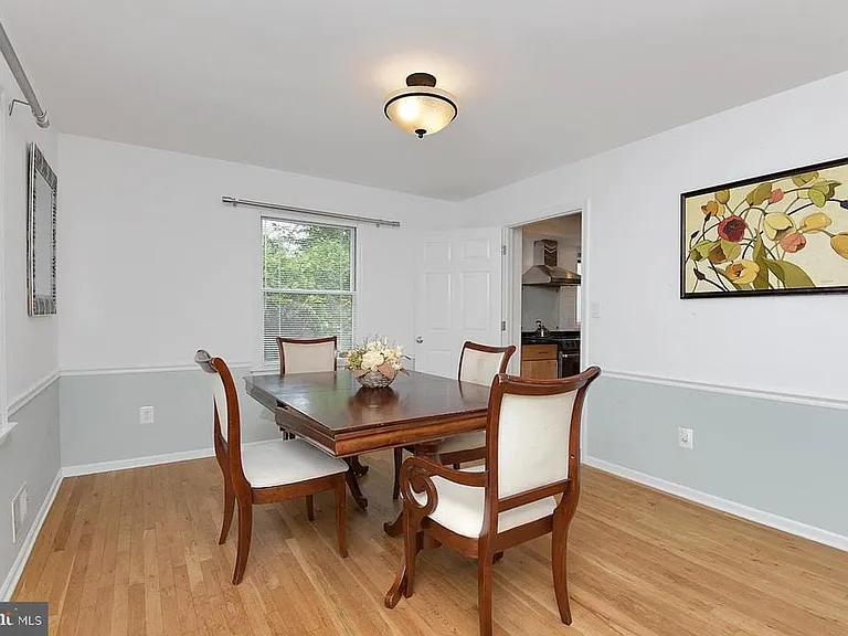 106 Washington Rd — Photo 9