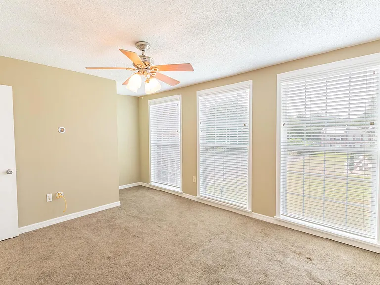 5850 Cypress Gardens Blvd #607 — Photo 17