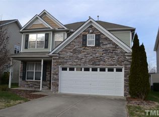 186 Stobhill Ln, Holly Springs, NC 27540