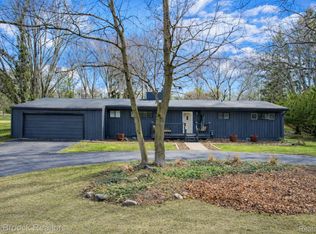 32700 Evergreen Rd, Beverly Hills, MI