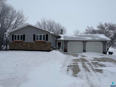 1103 Circle Dr, Flandreau, SD, 57028