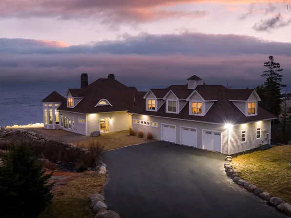 446 Ketch Harbour Rd, Halifax, NS B3V 1P7