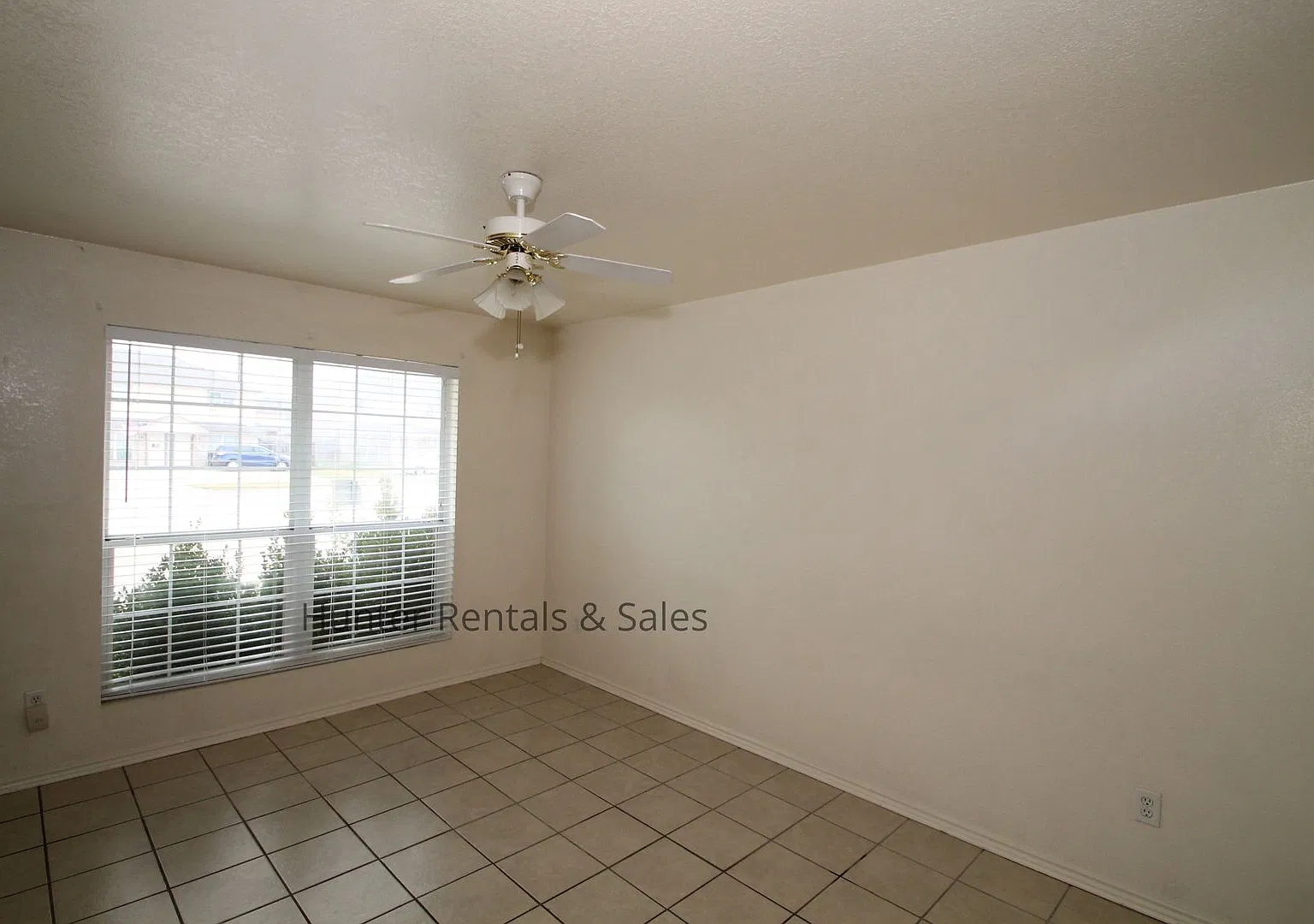 2 Bedroom & 2 Bath Townhome — Photo 1