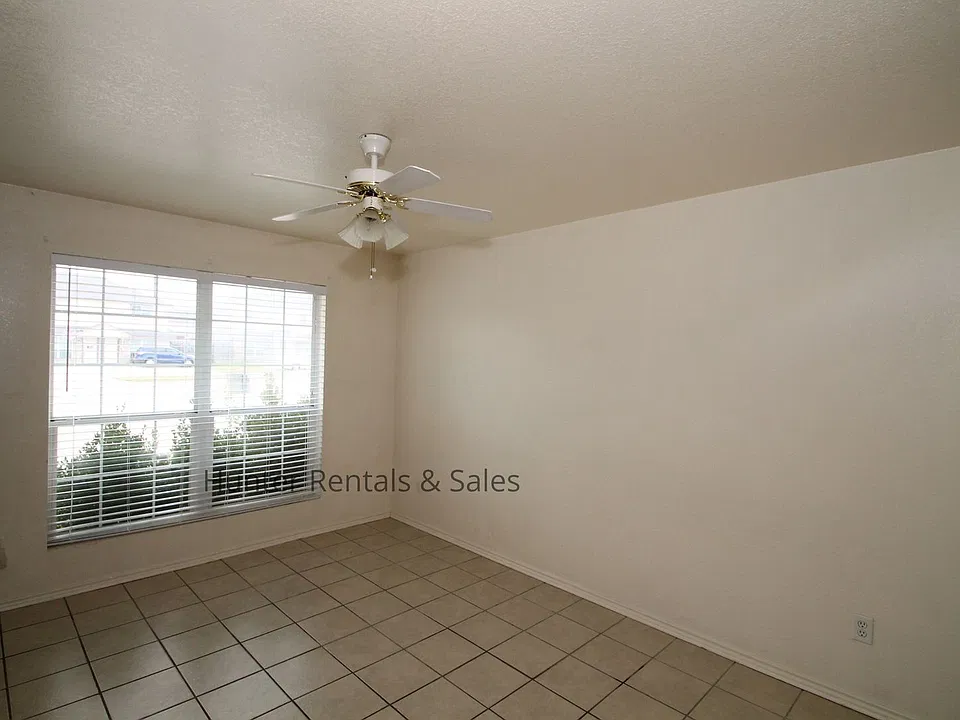 4203C Alan Kent Dr