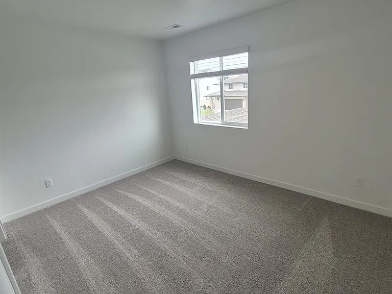 1761 N Big Star Ave — Photo 6