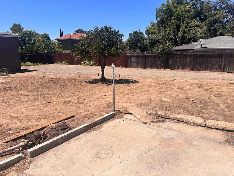 3021 Farris Ave — Photo 6