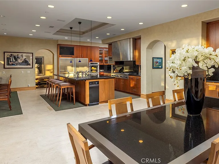 5 Pelican Hill Cir — Photo 9