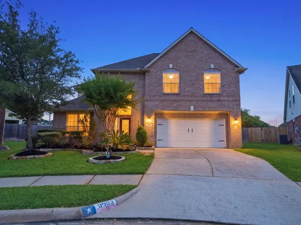9003 Kinnel Ln, Tomball, TX 77375