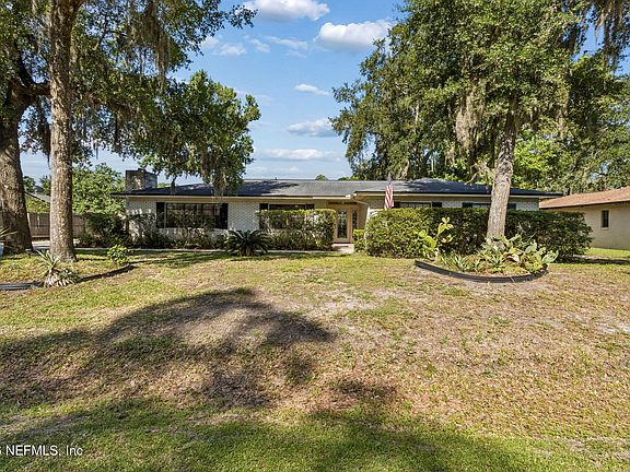 2nd image of 12994 SILVER OAK Drive