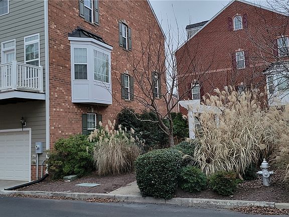 4th image of 3811 Fish Pond Ln
