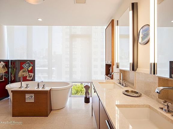 4th image of 177 9th Ave APT Phc