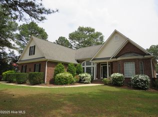 10 Winding Trl, Whispering Pines, NC 28327