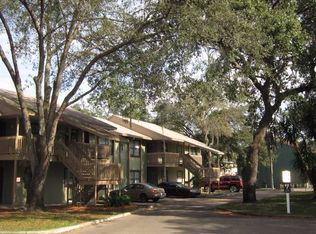 1810 University Woods Pl, Tampa, FL 33612