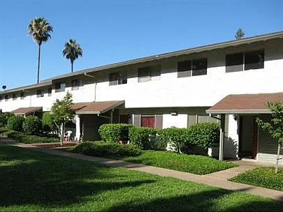 1462 Manzanita Ave