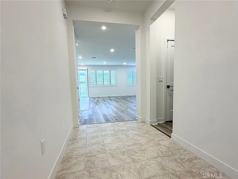 26756 Bermudez St — Photo 18