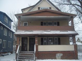 1677 Cliffview Rd, Cleveland, OH 44112