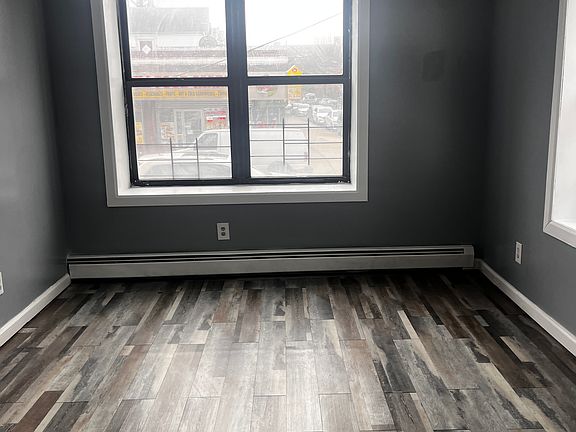 4th image of 68 N 9th St #102