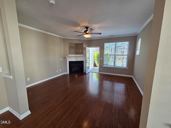 2nd image of 100 Stratford Lakes Dr Unit 162