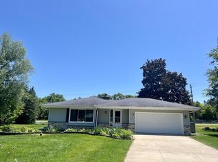 W159N5636 Cindy Ct, Menomonee Falls, WI 53051