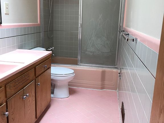 5th image of 93 Station Ave APT 1