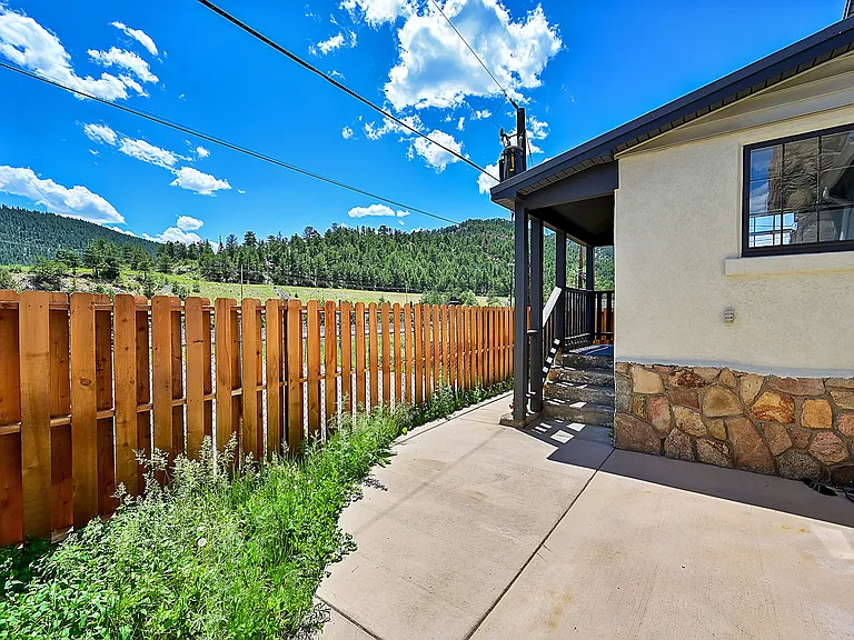 1027 Idaho St — Photo 31