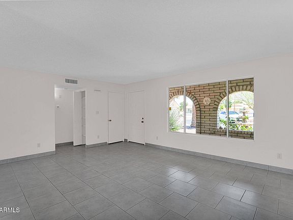 4th image of 1014 S 80TH Street