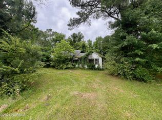 1242 State Highway 53 E, Burgaw, NC 28425