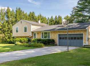 303 Pinewood Dr, Hopkinton, NH 03229