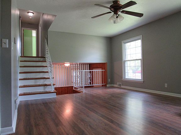 4th image of 4208 Blossomwood Dr