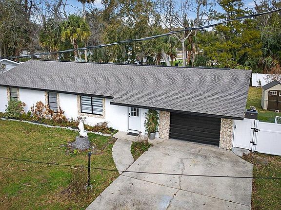 2nd image of 775 Bennett Rd