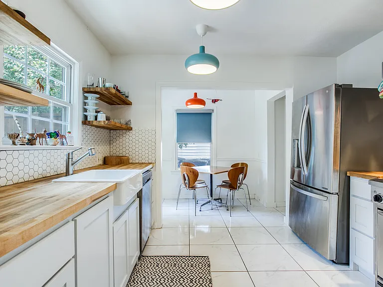 8619 Angora St — Photo 10