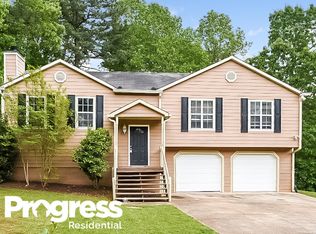 424 Rockingham Ln, Woodstock, GA 30189