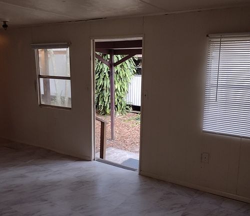 5th image of 13119 N Florida Ave #35A