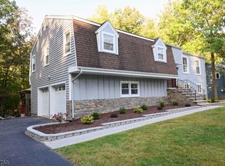 38 Lake Valley Rd, Morristown, NJ 07960
